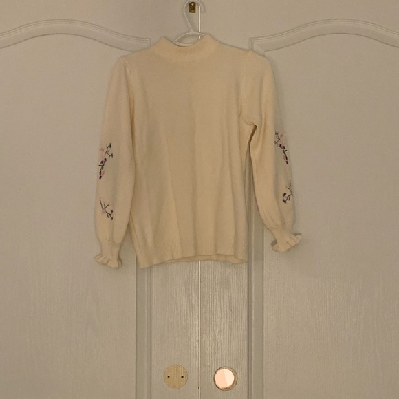 orchidmetus Sweaters - Cream mock turtleneck sweater